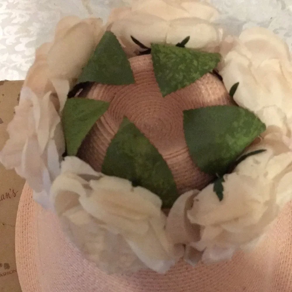 Vintage Blush Pink Woven Bucket Hat with box 1950-1960